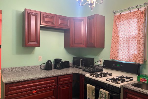 Claymont Home - Image 8