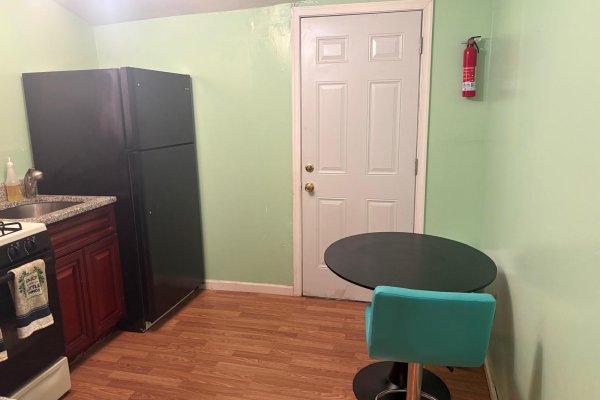 Claymont Home - Image 9