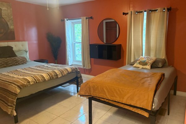 Claymont Home - Image 12