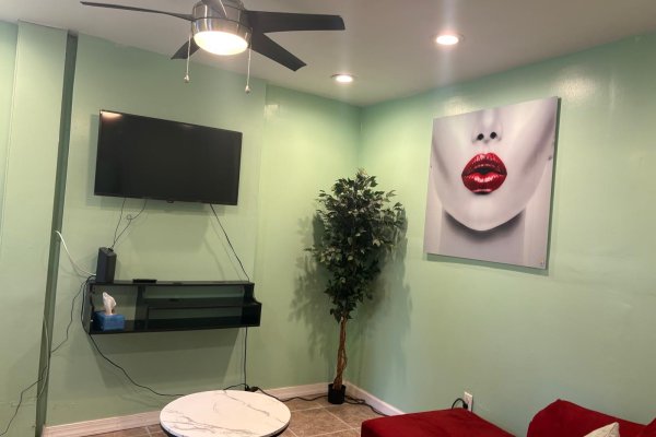 Claymont Home - Image 20
