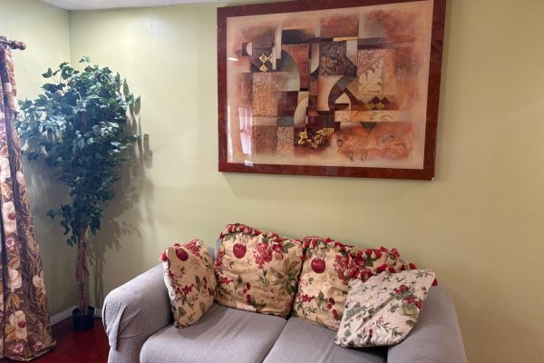 Welsh Road House - Image 5