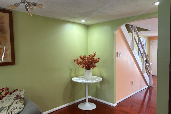 Welsh Road House - Image 6