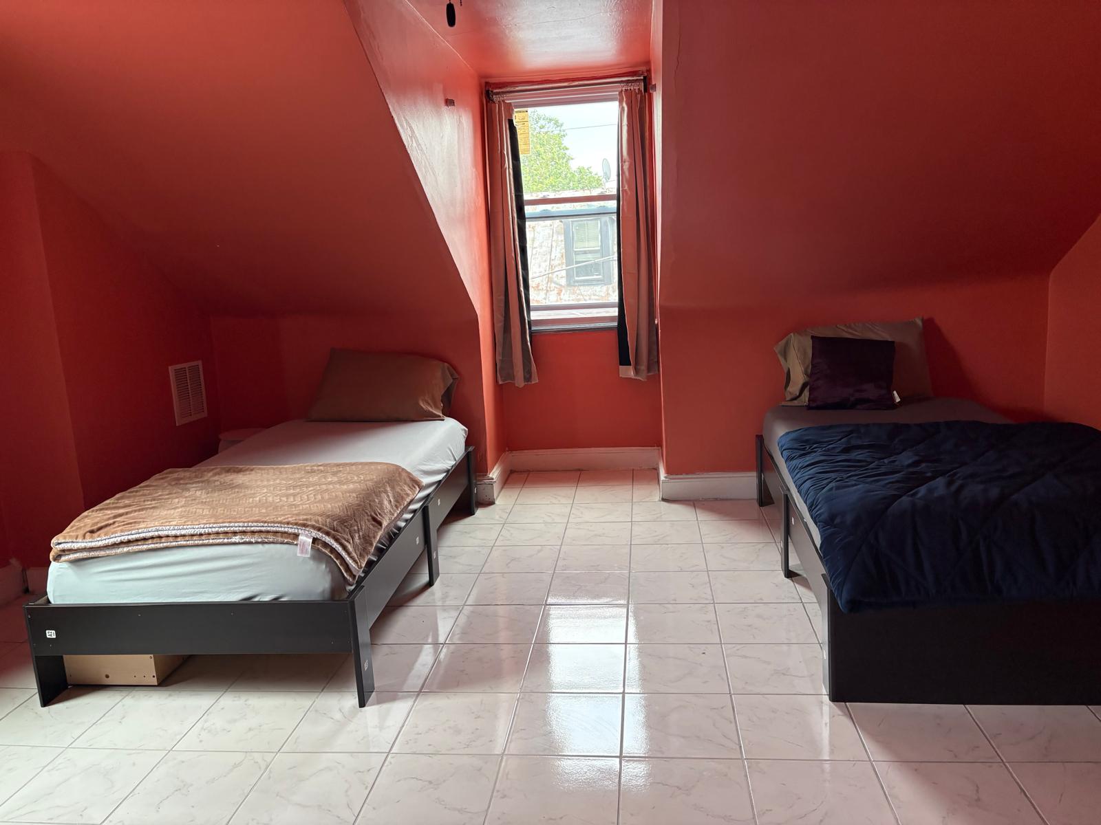 Rose Street Home - Image 37