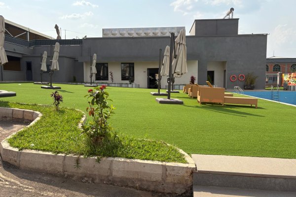 Green Plaza - Image 57