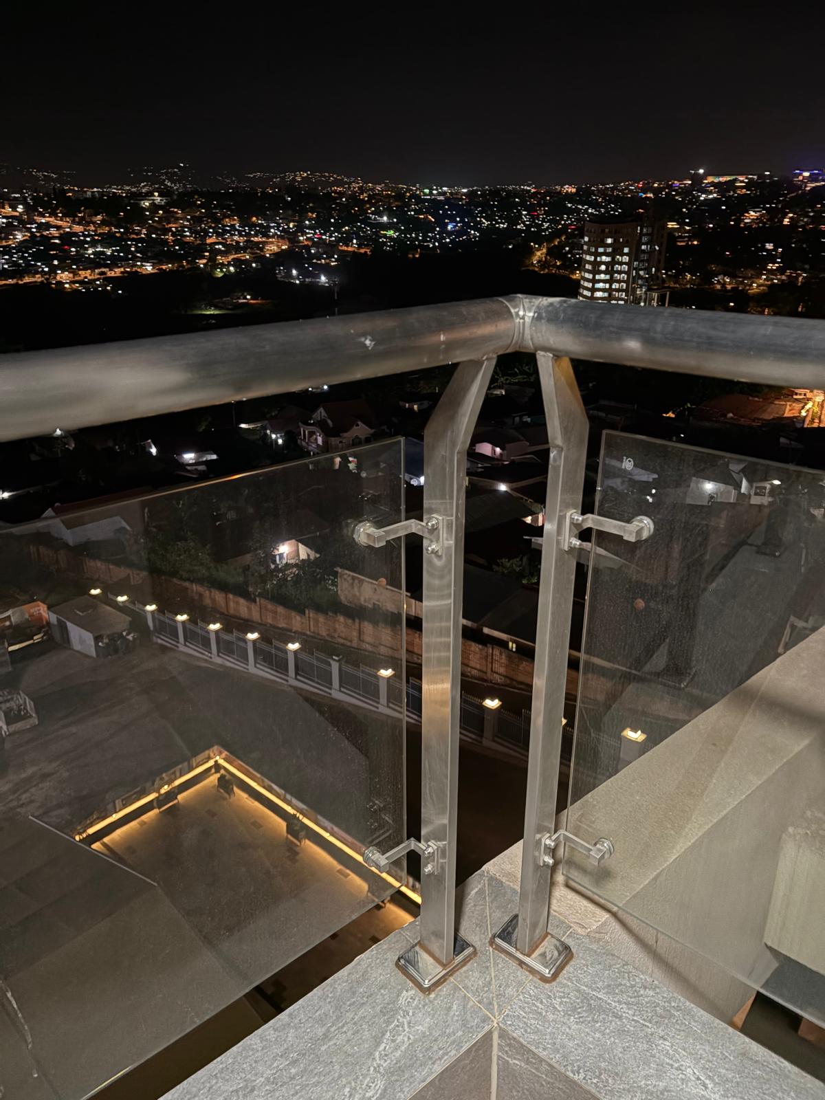 Green Plaza - Image 53